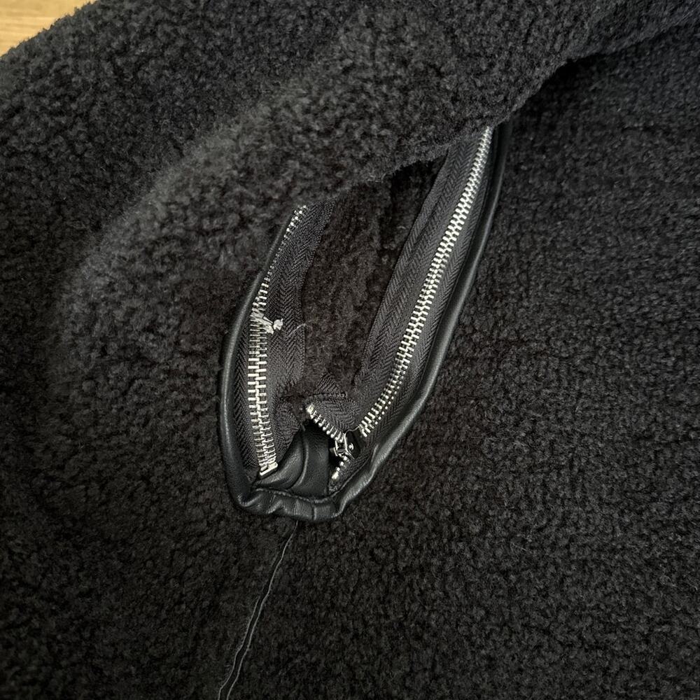 Maniere De Voir Jacket Faux Leather Plush Trim Detachable Sleeves Size US4 Black - Picture 5 of 8